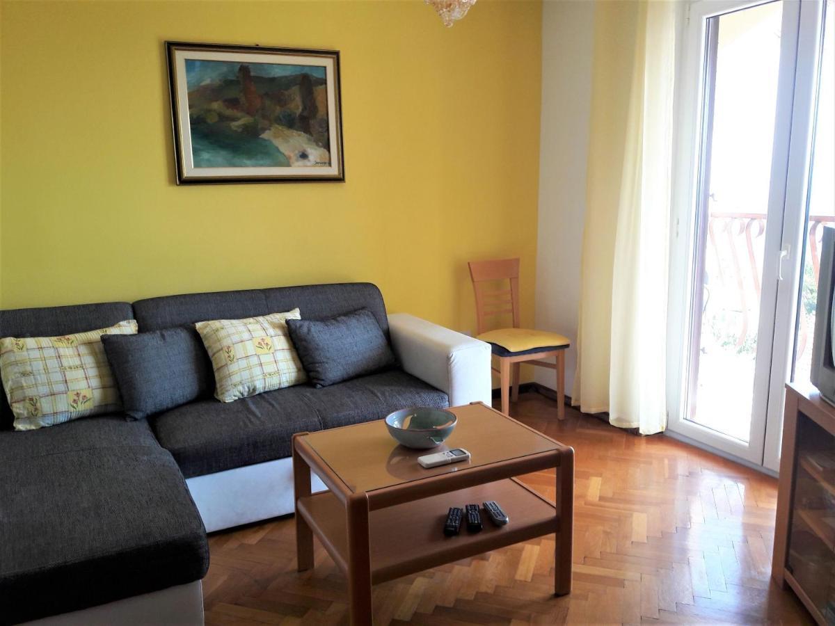 Apartment Venci Bol Exteriör bild